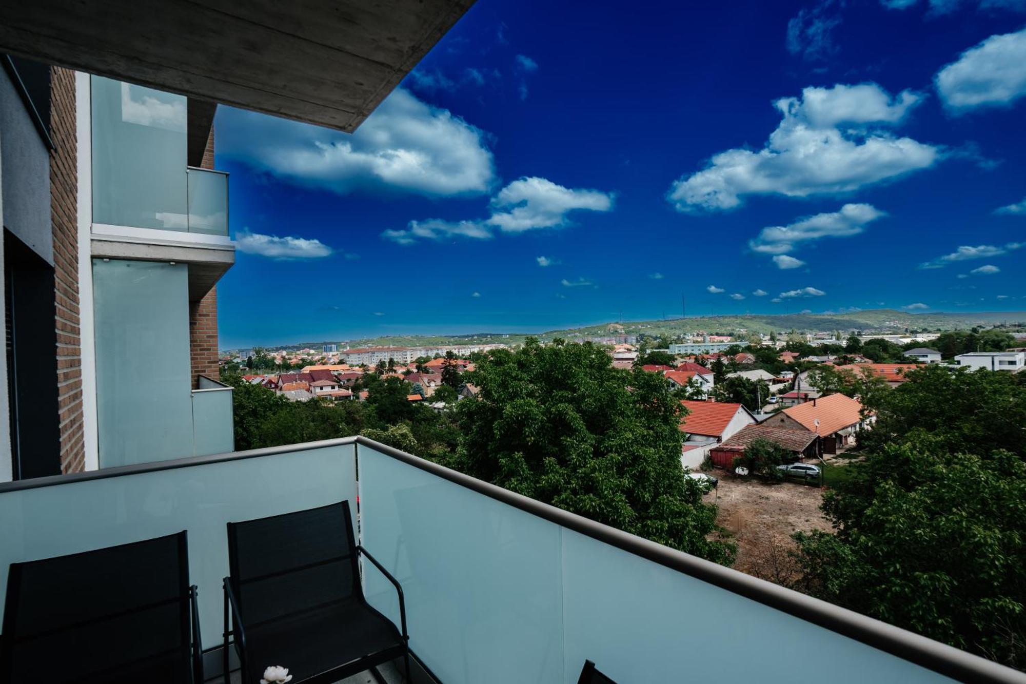 Sunrise View Apartment Oradea Exterior photo